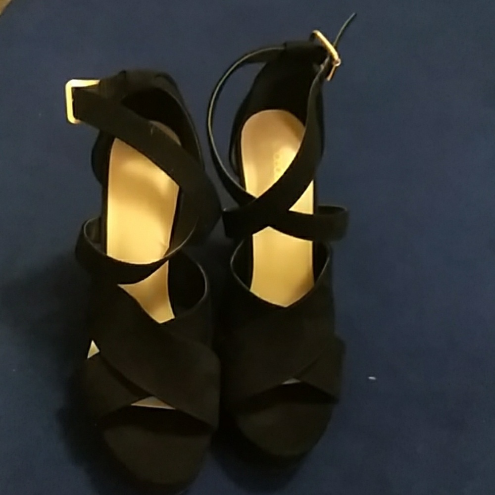 Black fake suede heels